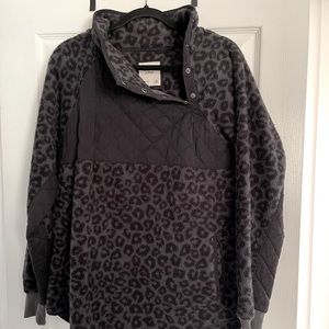 Abercrombie & Fitch Asymmetrical Snap-up Fleece